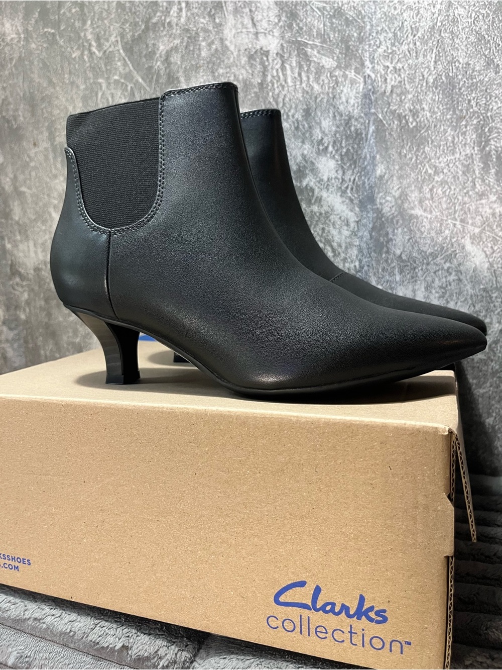 Clarks Black Leather Pointed-Toe Kitten Heel Ankle Boots